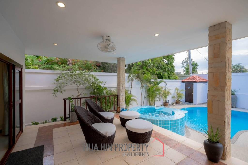 GOLF VILLAGE : 3 bed great value pool villa