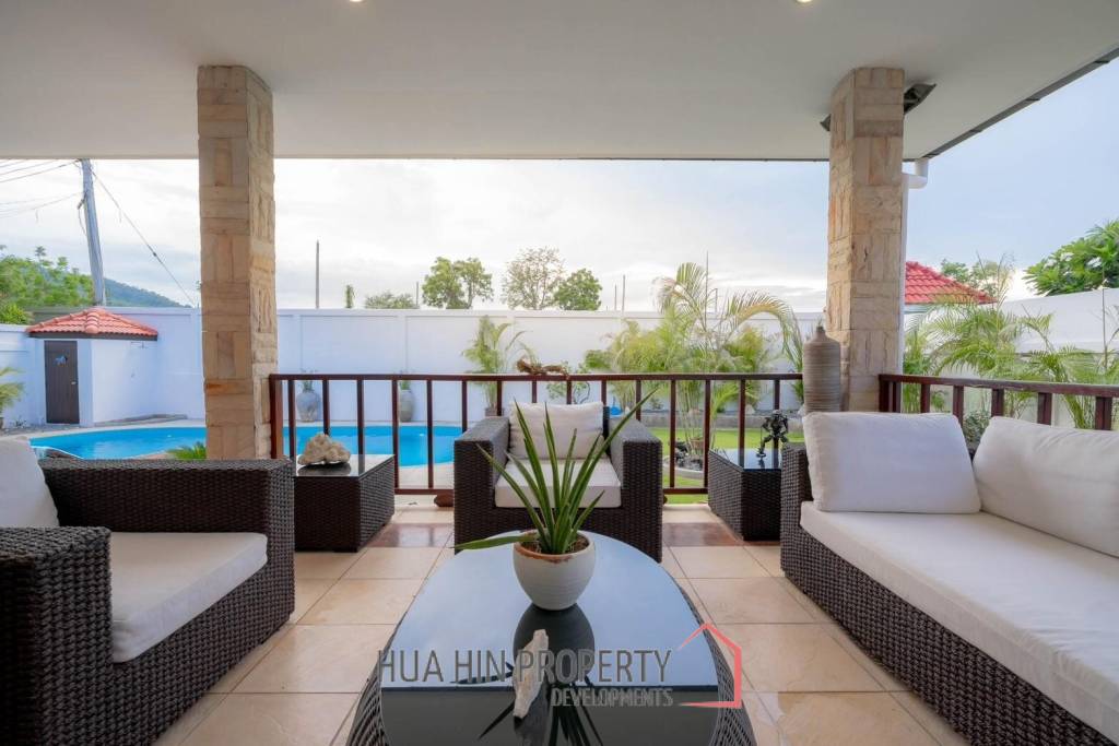 GOLF VILLAGE : 3 bed great value pool villa