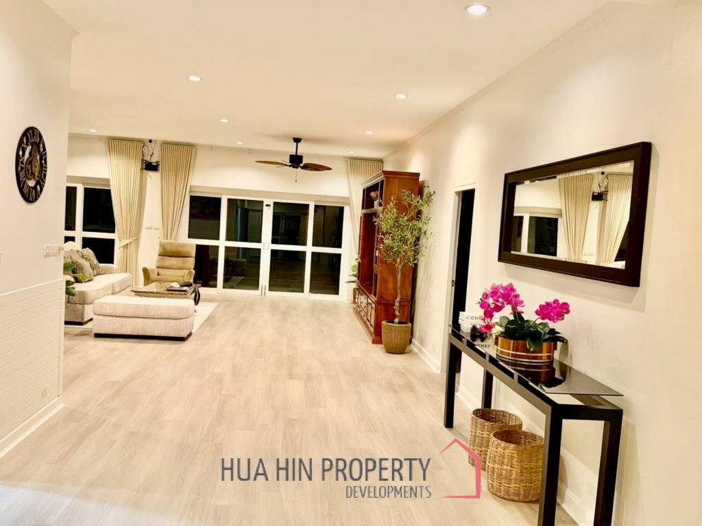 GOLF VILLAGE : 3 bed great value pool villa