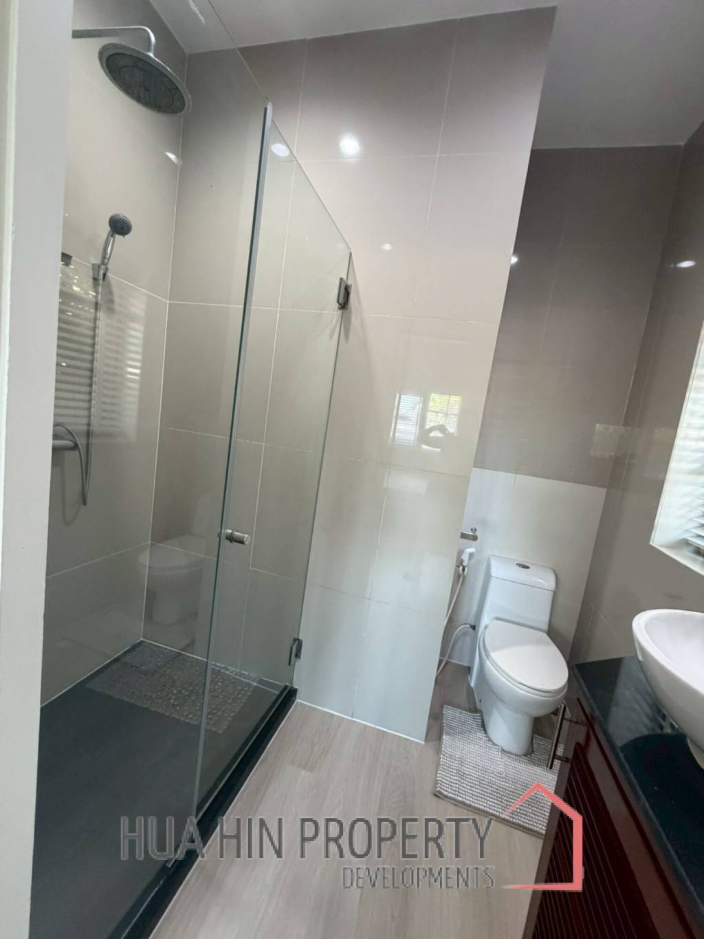 GOLF VILLAGE : 3 bed great value pool villa