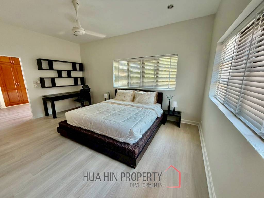 GOLF VILLAGE : 3 bed great value pool villa