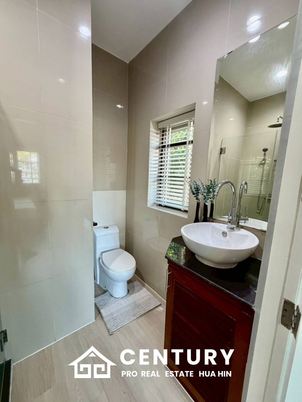 Вилла 700 кв.м. 3 Кровать 3 Ванна