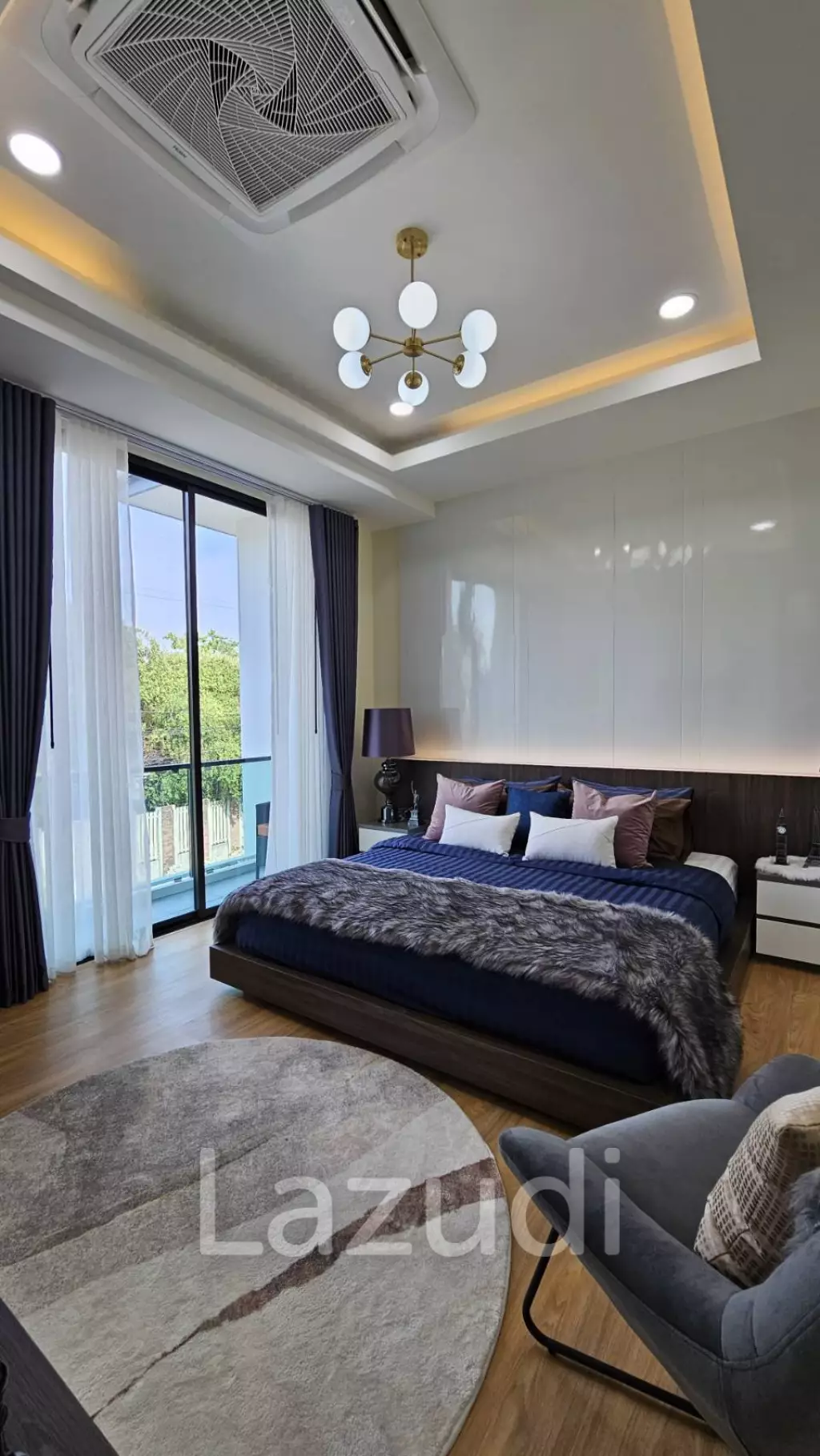 4 Bed 4 Bath 240 SQ.M. Tamaraind Village
