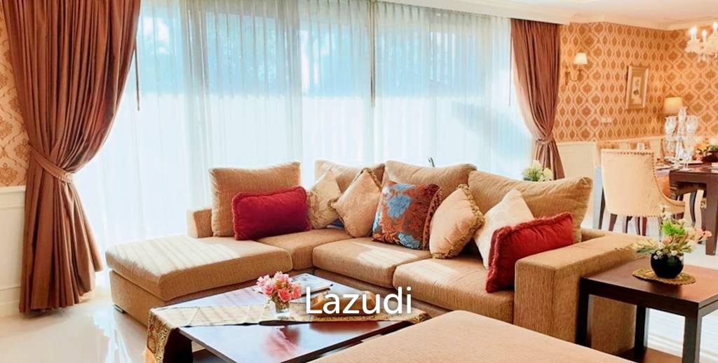4 Bed 4 Bath 650 SQ.M Piyathip Place