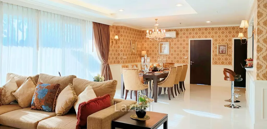 4 Bed 4 Bath 650 SQ.M Piyathip Place