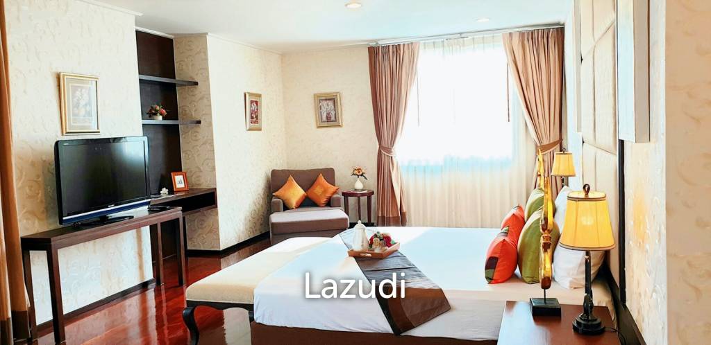 4 Bed 4 Bath 650 SQ.M Piyathip Place