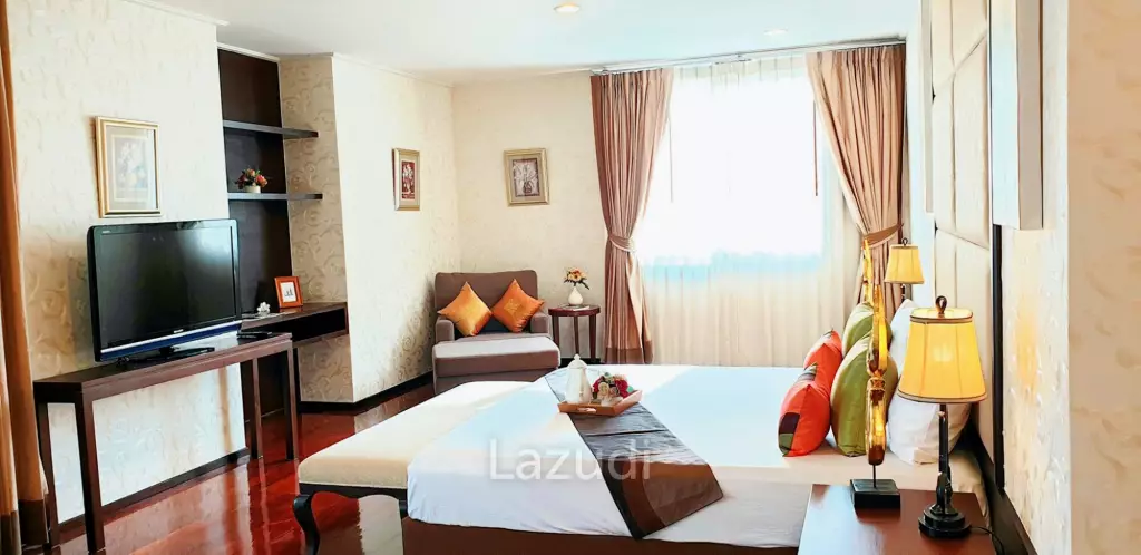 4 Bed 4 Bath 650 SQ.M Piyathip Place
