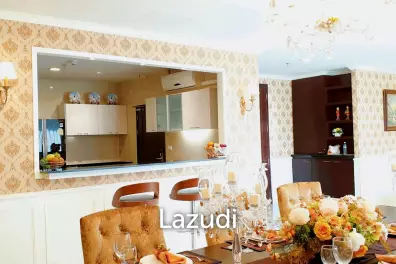 4 Bed 4 Bath 650 SQ.M Piyathip Place
