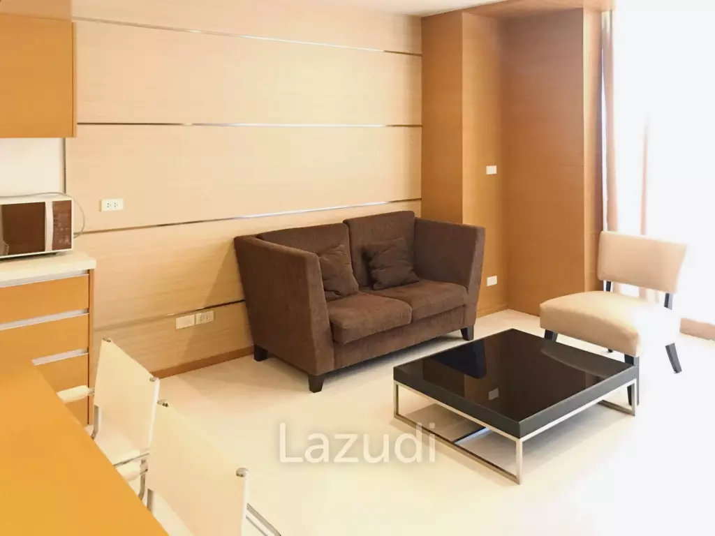 1 Bed 1 Bath 68 SQ.M Sathorn Prime Residence