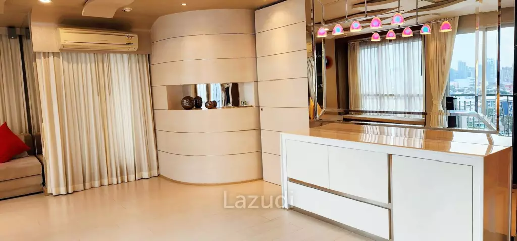 1 Bed 1 Bath 60 SQ.M Life @ Ratchada - Suthisan
