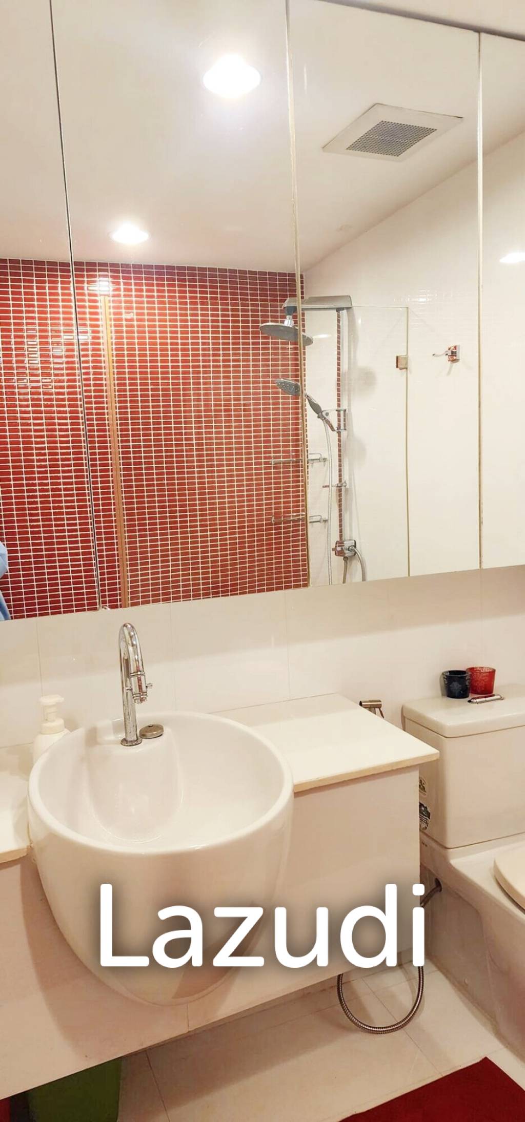 1 Bed 1 Bath 60 SQ.M Life @ Ratchada - Suthisan