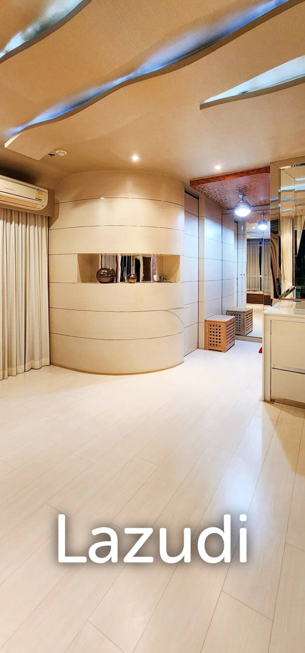 1 Bed 1 Bath 60 SQ.M Life @ Ratchada - Suthisan