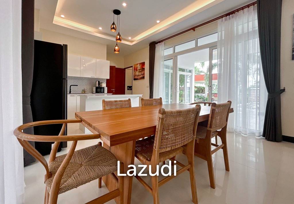 BLACK LOTUS : Quality 4 Bed Pool Villa