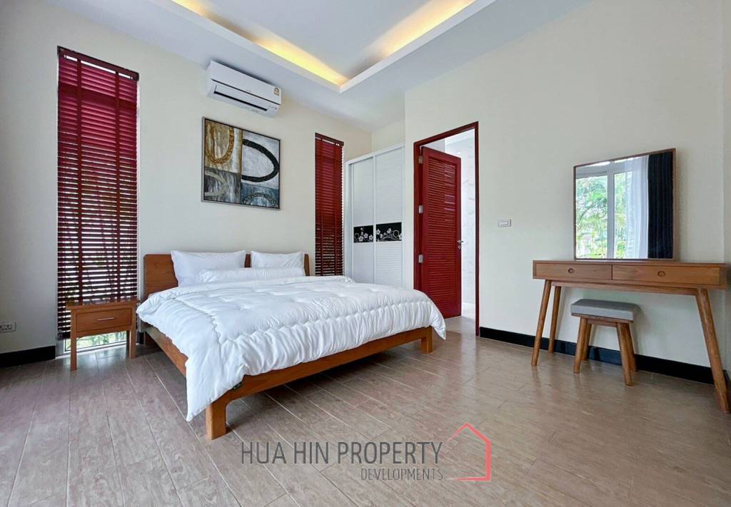 BLACK LOTUS : Quality 4 Bed Pool Villa
