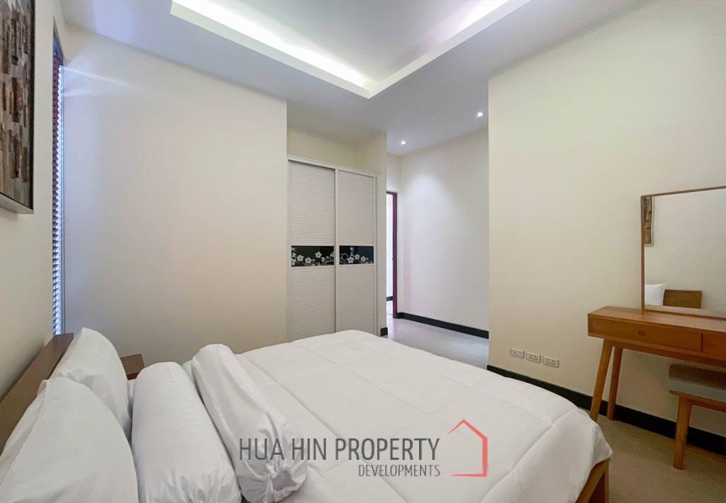 BLACK LOTUS : Quality 4 Bed Pool Villa