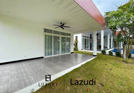 BLACK LOTUS : Quality 4 Bed Pool Villa