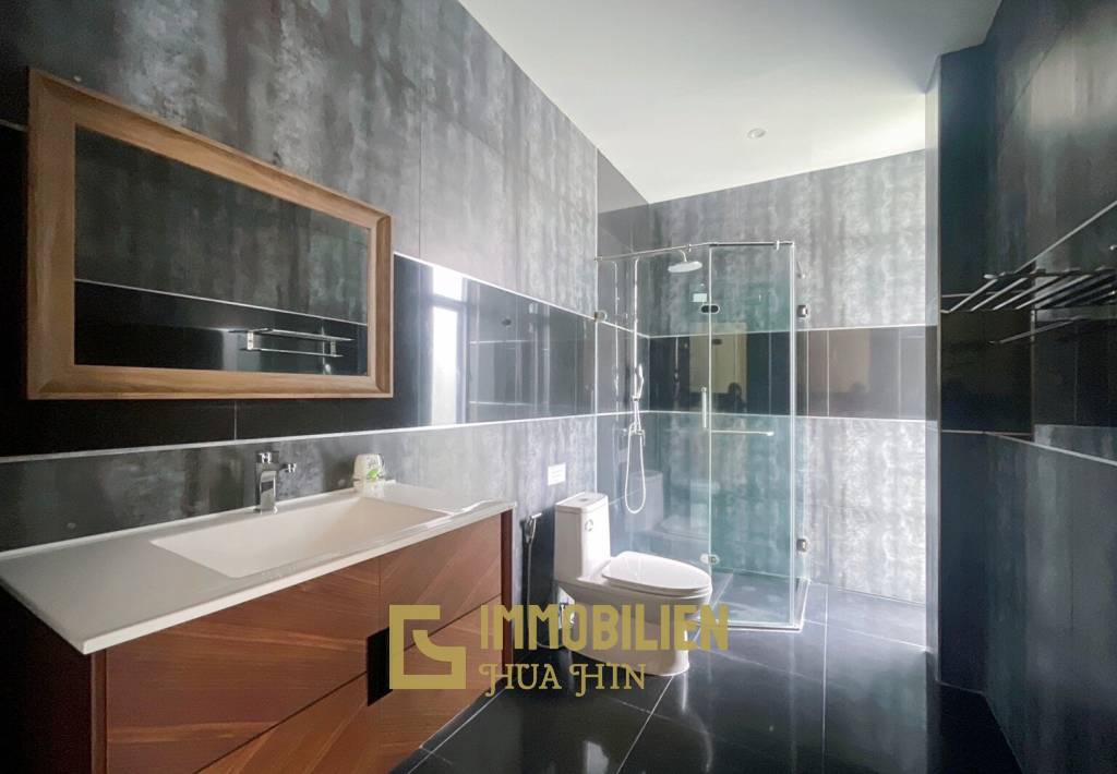 1,100 m² 4 Chambre 4 Salle de bain Villa Pour Vente