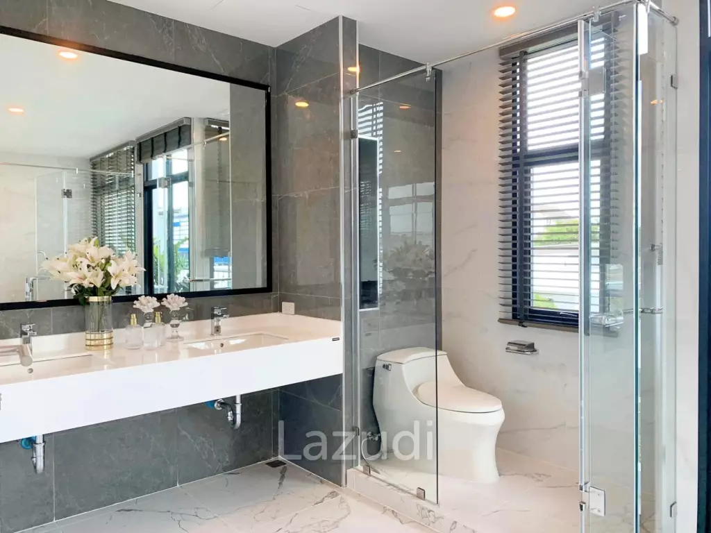 3 Bed 4 Bath 292 SQ.M Baan Mayfair Ladprao 71