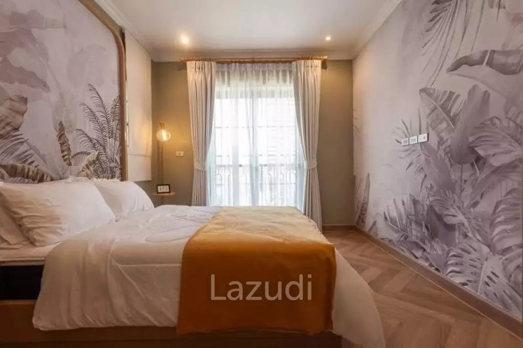 3 Bed 4 Bath 380 SQ.M Pool Villa in Jomtien