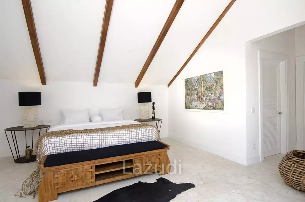 Mediterranean villa walking distance to Pererenan Beach