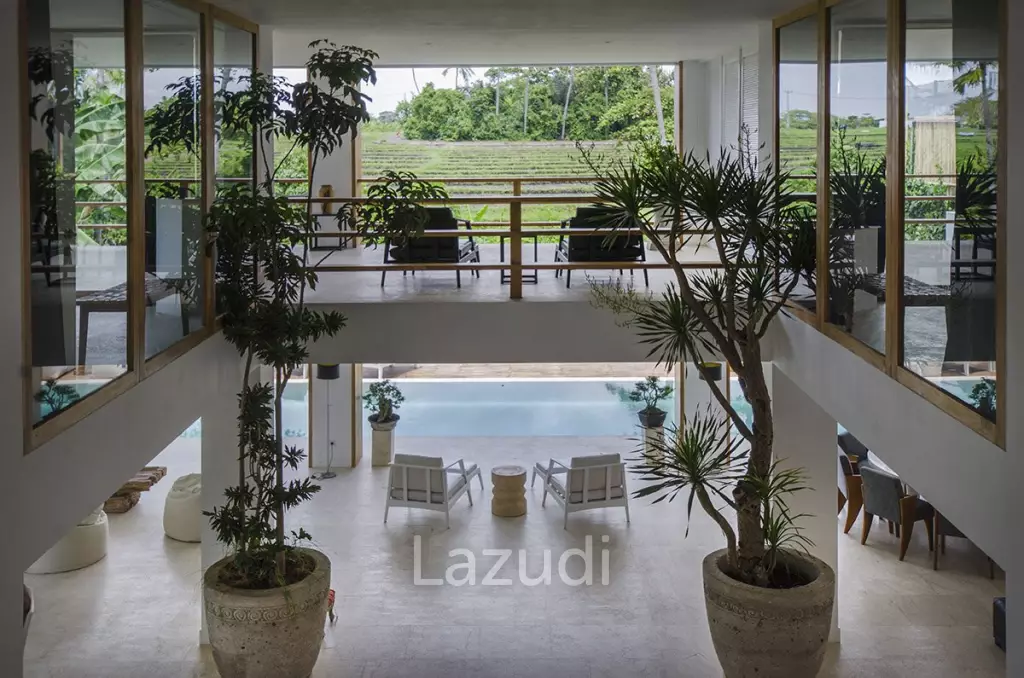 Mediterranean villa walking distance to Pererenan Beach