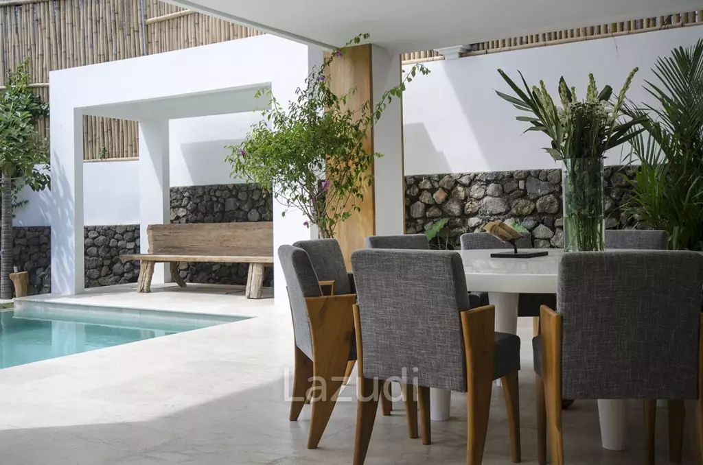 Mediterranean villa walking distance to Pererenan Beach