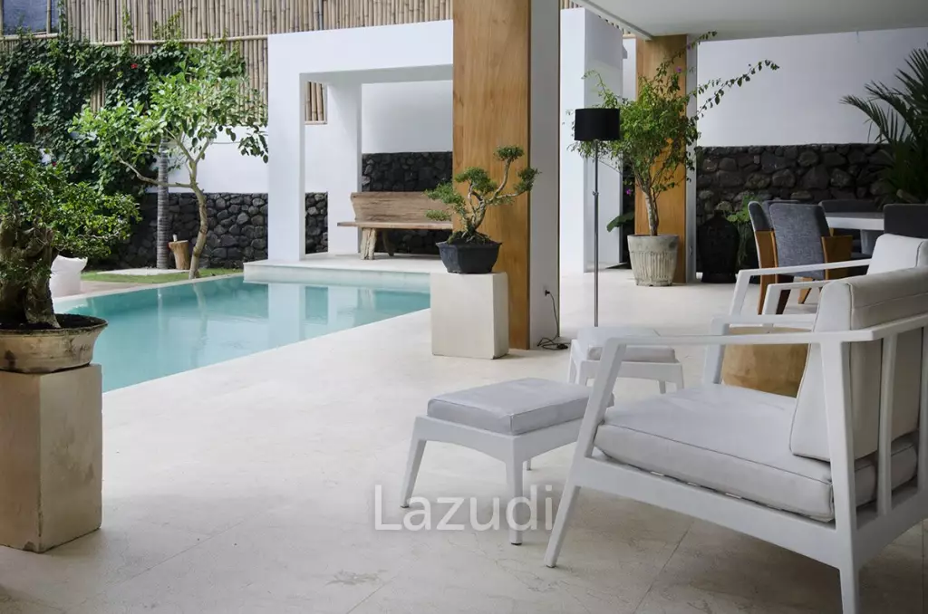 Mediterranean villa walking distance to Pererenan Beach