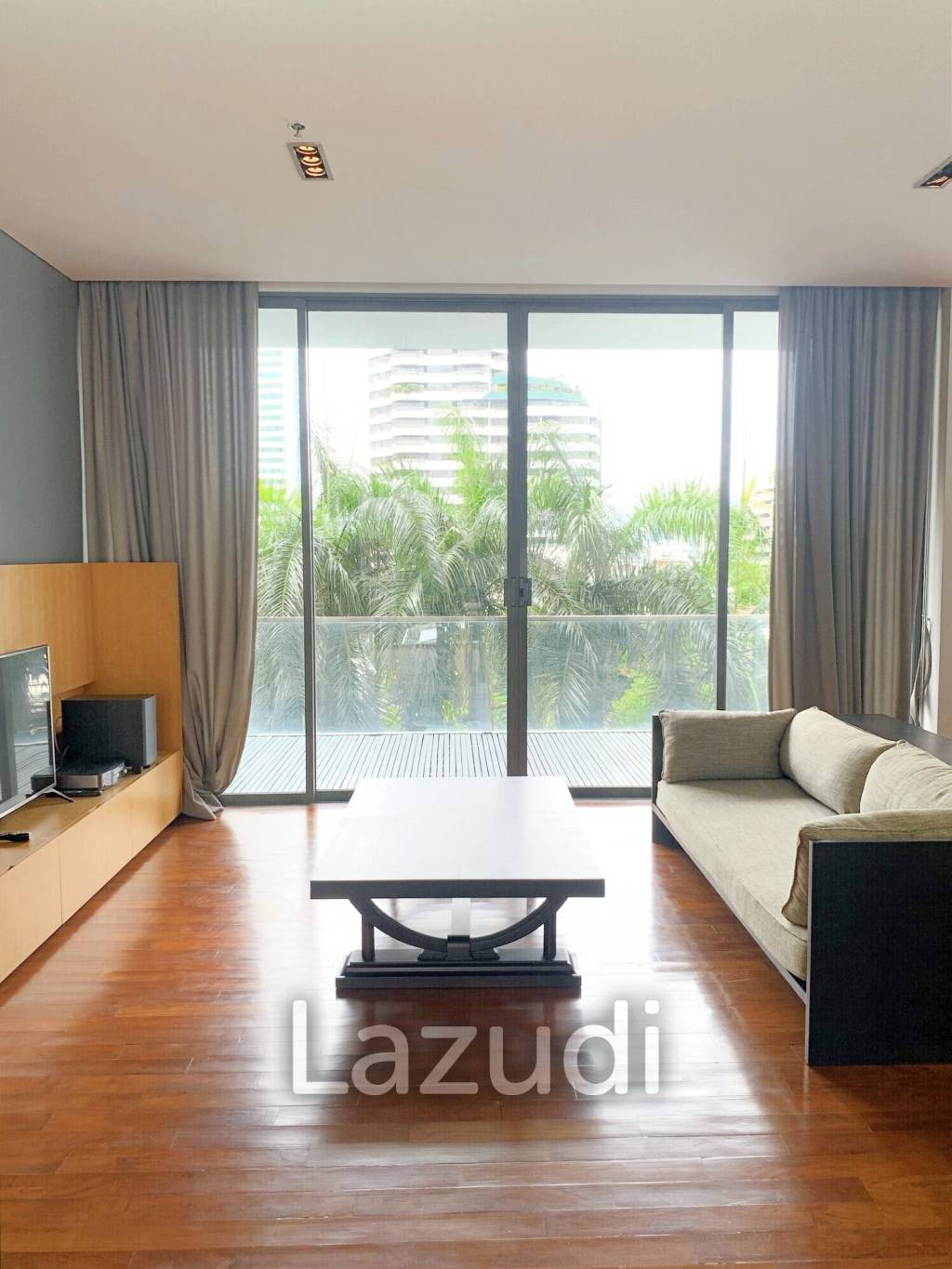 2 bed 3 bath 167 SQ.M. Domus Sukhumvit 16