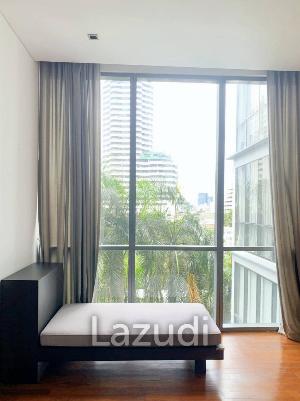 2 bed 3 bath 167 SQ.M. Domus Sukhumvit 16