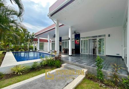 Black Lotus : Quality 4 Bed Pool Villa