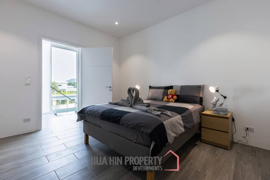 Palm Garden : 5 Bed 4 Bath Pool Villa