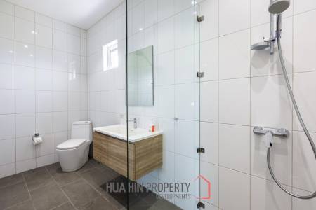 Palm Garden : 5 Bed 4 Bath Pool Villa