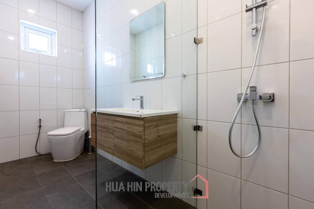 Palm Garden : 5 Bed 4 Bath Pool Villa
