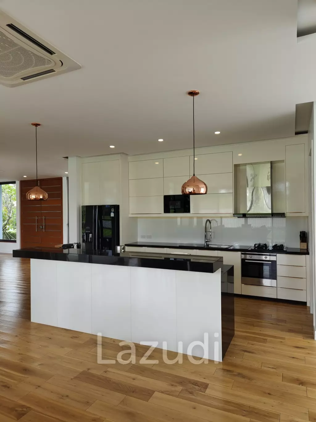 AMAZING PRIVATE 4 BEDROOM POOL VILLA IN LAGUNA