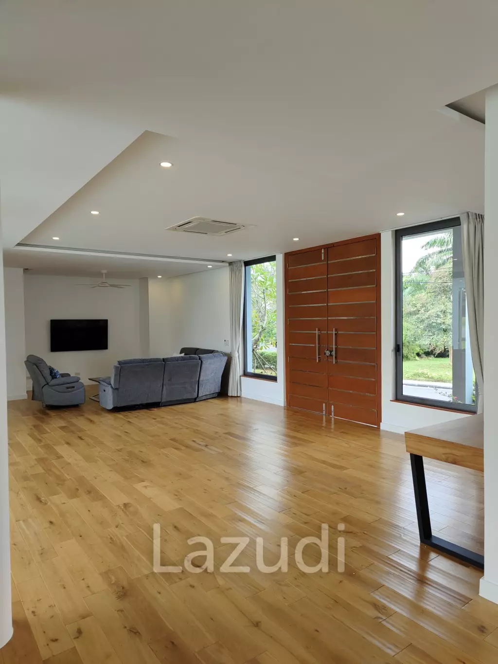 AMAZING PRIVATE 4 BEDROOM POOL VILLA IN LAGUNA