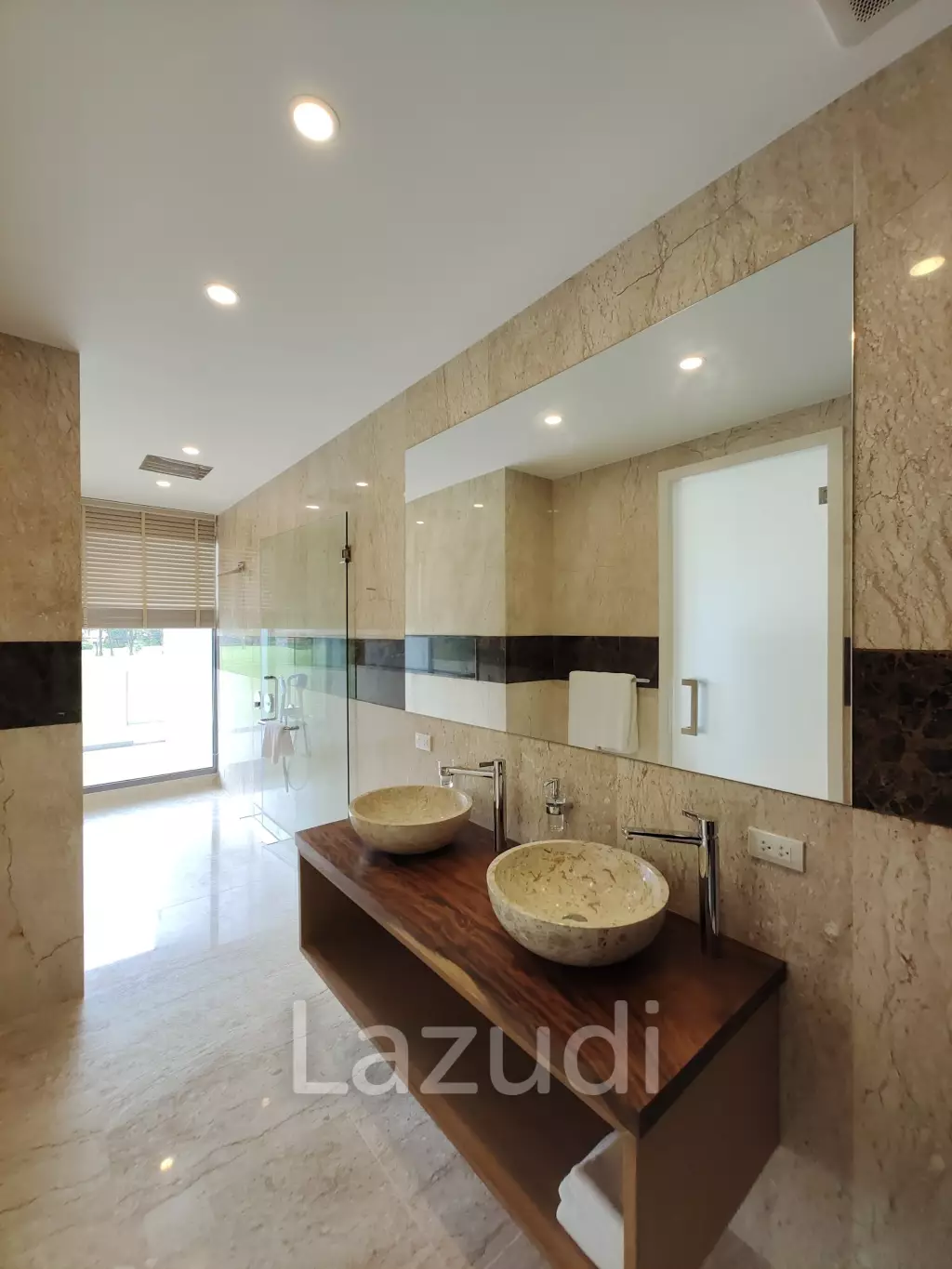 AMAZING PRIVATE 4 BEDROOM POOL VILLA IN LAGUNA