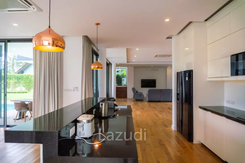 AMAZING PRIVATE 4 BEDROOM POOL VILLA IN LAGUNA