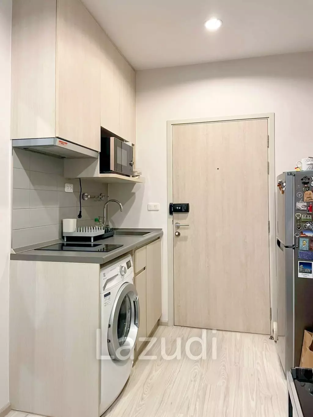 1Bed 1Bath 31 SQ.M Ideo Mobi Sukhumvit Eastgate