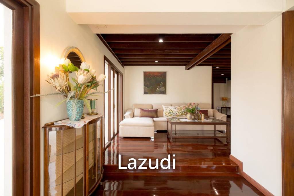 4 Bedroom 500 SQ.M Pool Villa in Saraphi