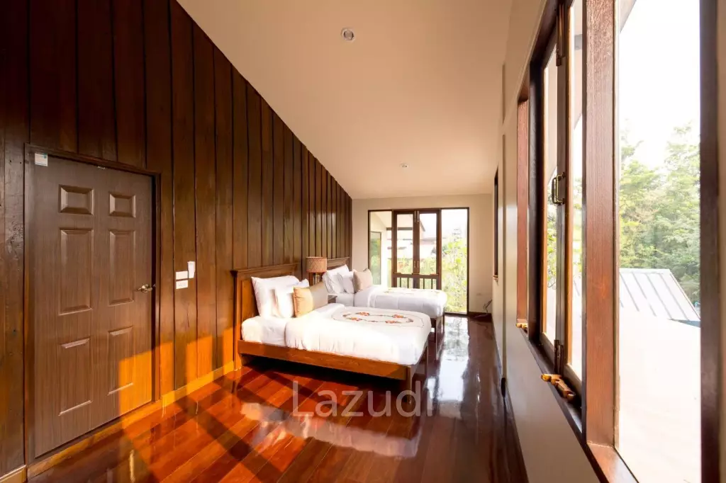 4 Bedroom 500 SQ.M Pool Villa in Saraphi