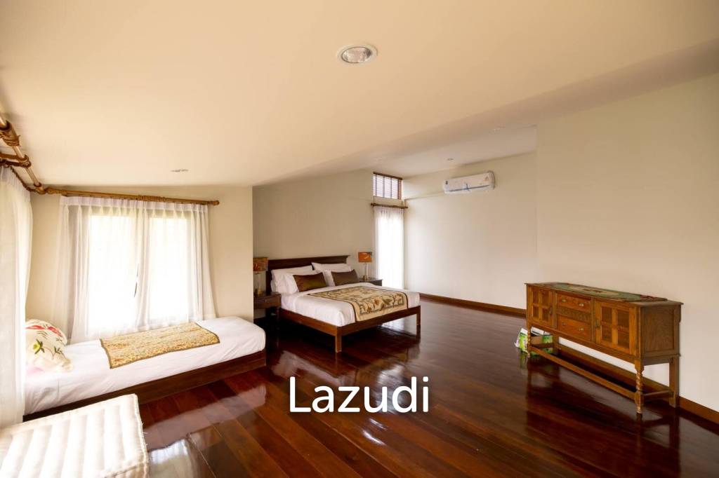 4 Bedroom 500 SQ.M Pool Villa in Saraphi