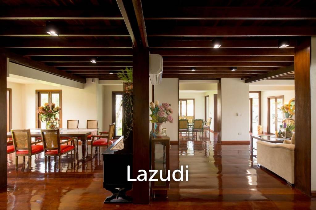 4 Bedroom 500 SQ.M Pool Villa in Saraphi