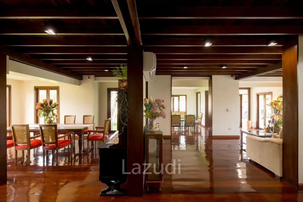 4 Bedroom 500 SQ.M Pool Villa in Saraphi