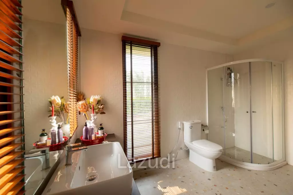 4 Bedroom 500 SQ.M Pool Villa in Saraphi