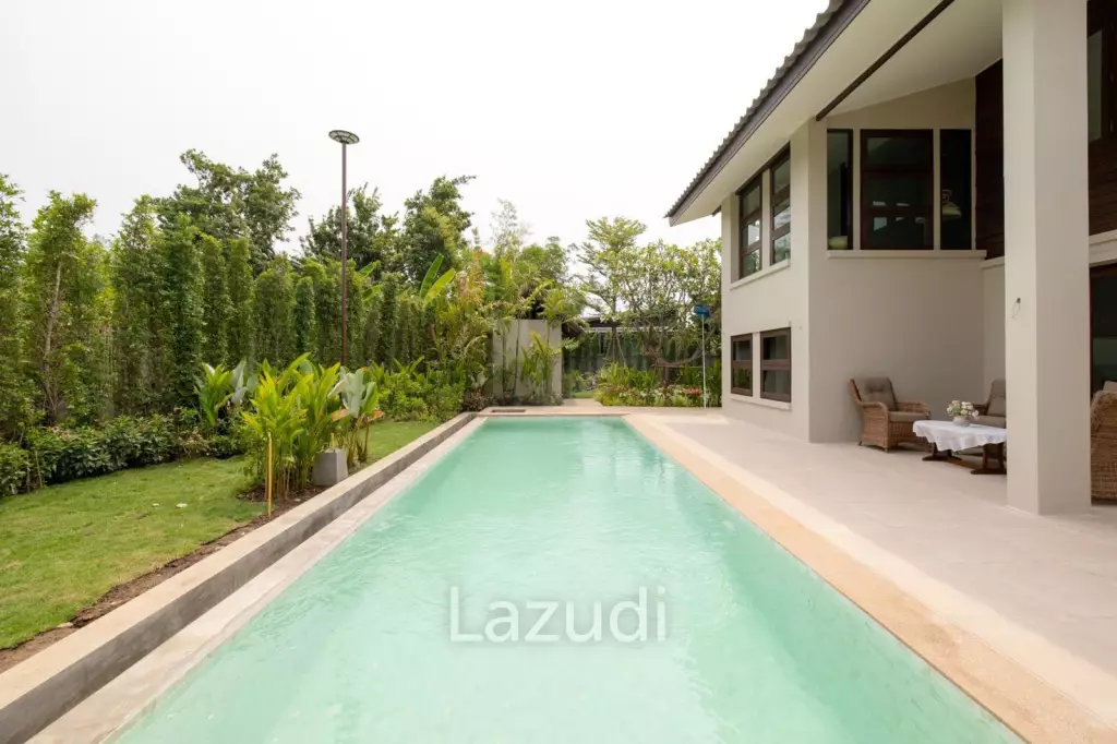 4 Bedroom 500 SQ.M Pool Villa in Saraphi