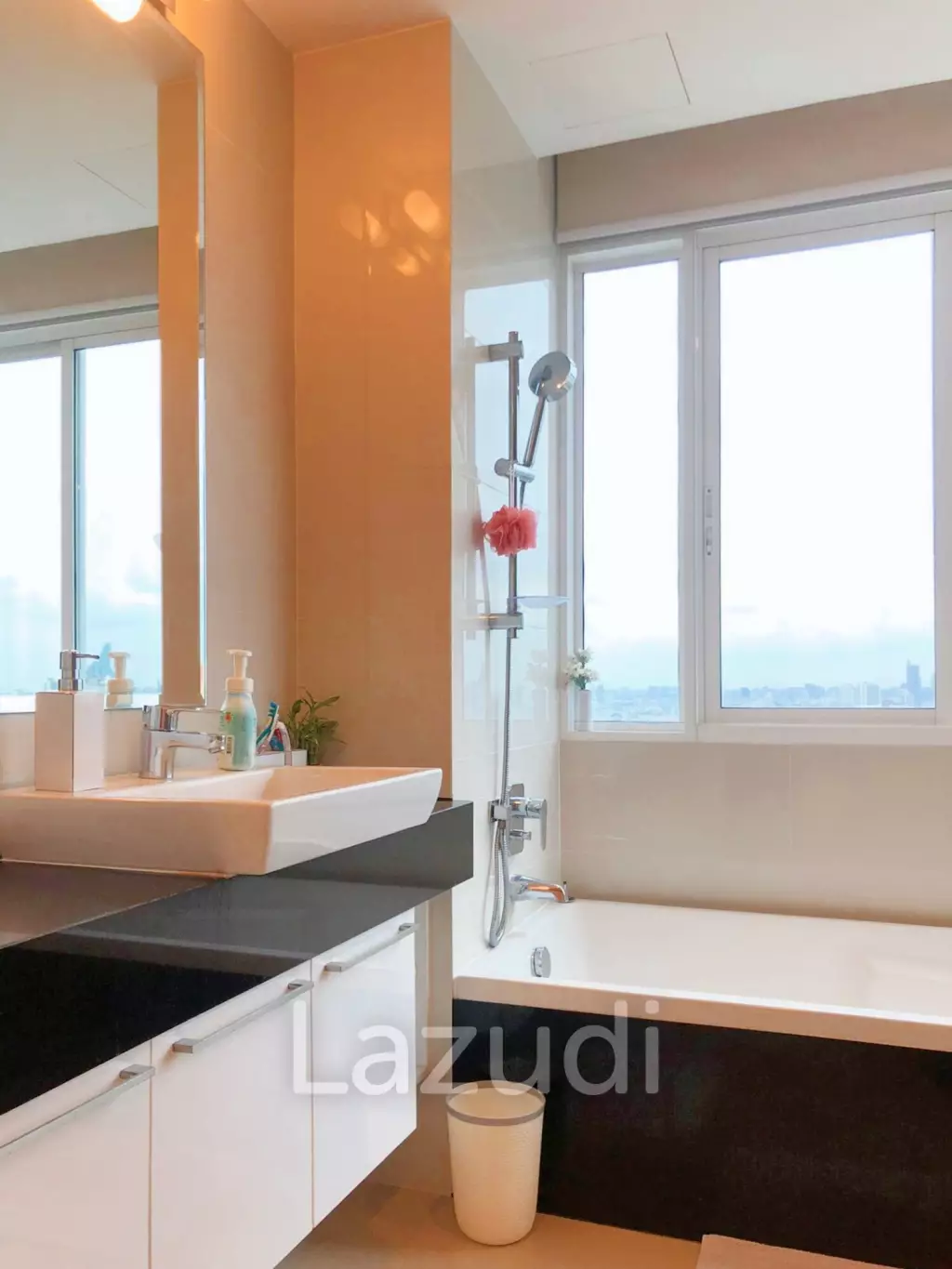 2 Bed 2 Bath 115 SQ.M Supalai Prima Riva