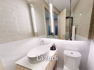 Modern Condo with Balcony in Prime Bangkok Location