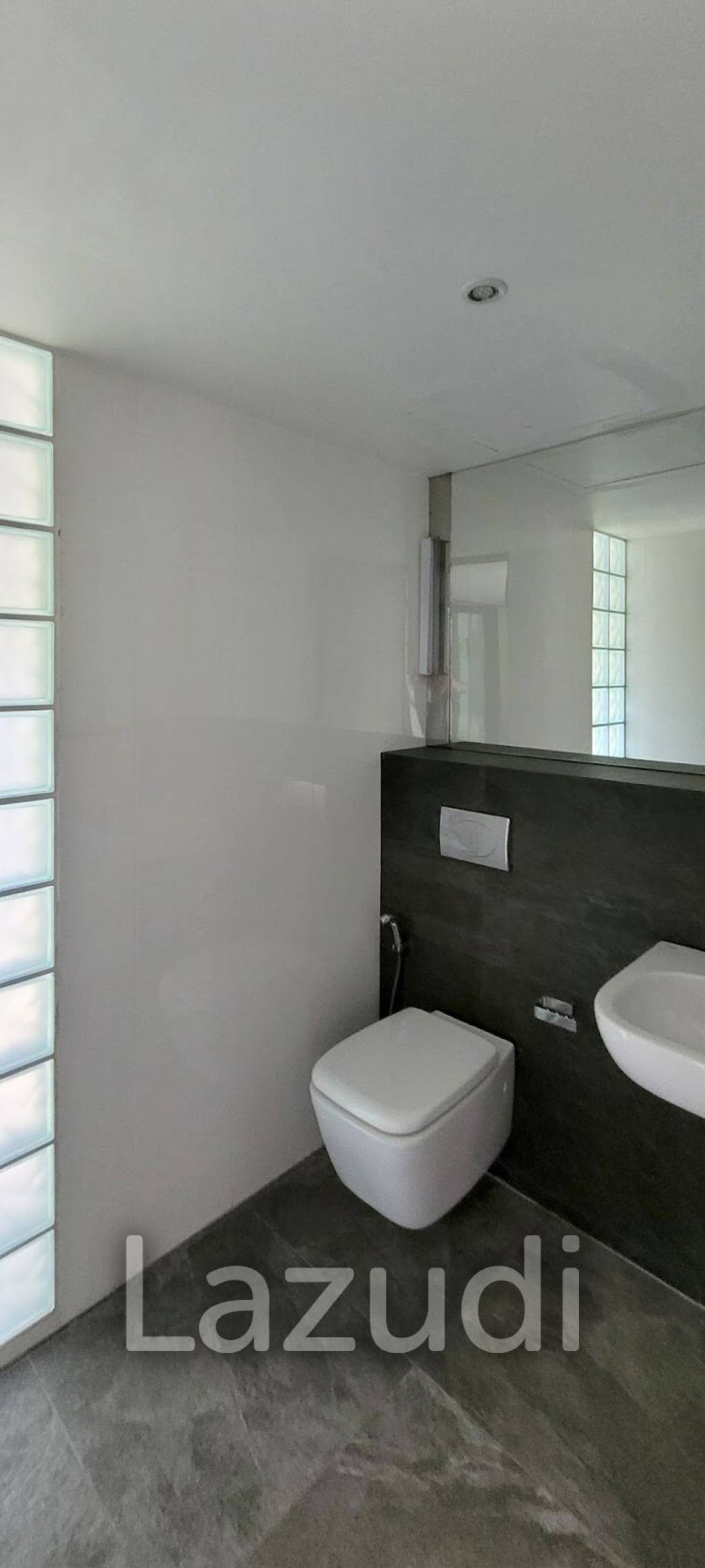 Exceptional 4-Bedroom Freehold Duplex Condo in Casa Dang Hua Hin