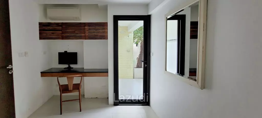 Exceptional 4-Bedroom Freehold Duplex Condo in Casa Dang Hua Hin