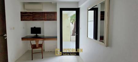 Casa Daeng - Duplex Condo in Detached House